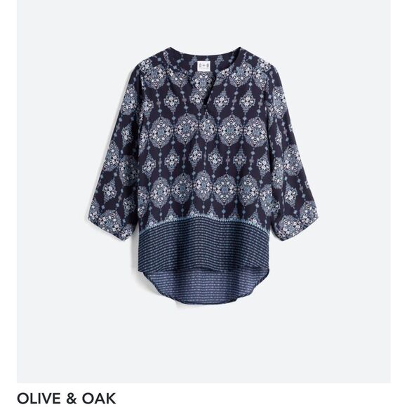 Olive & Oak Blue 2 Button‎ Blouse - Picture 1 of 5